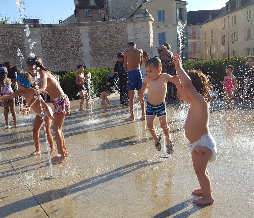 Square des Francine 1